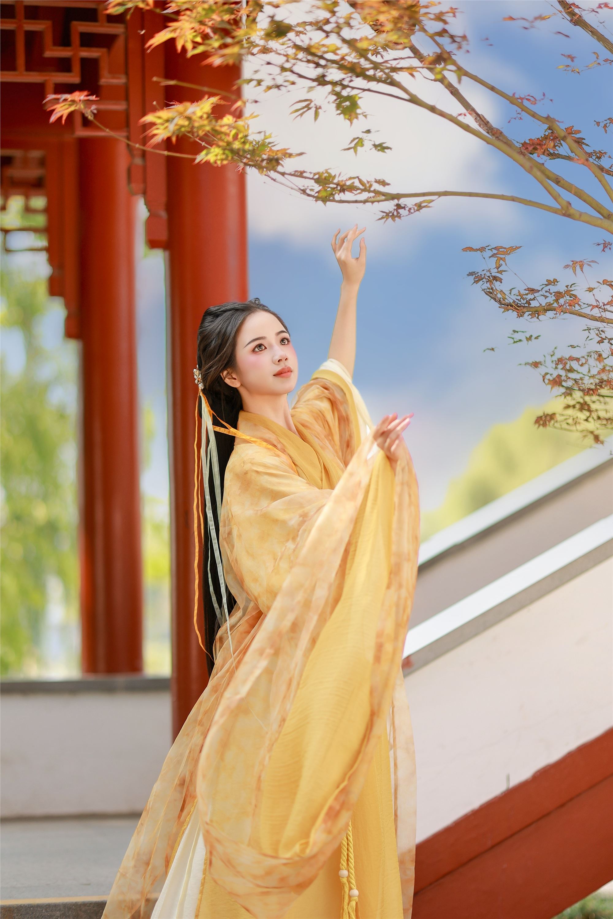 YITUYU艺图语 2025.01.26 黄衫女子 小杜同学